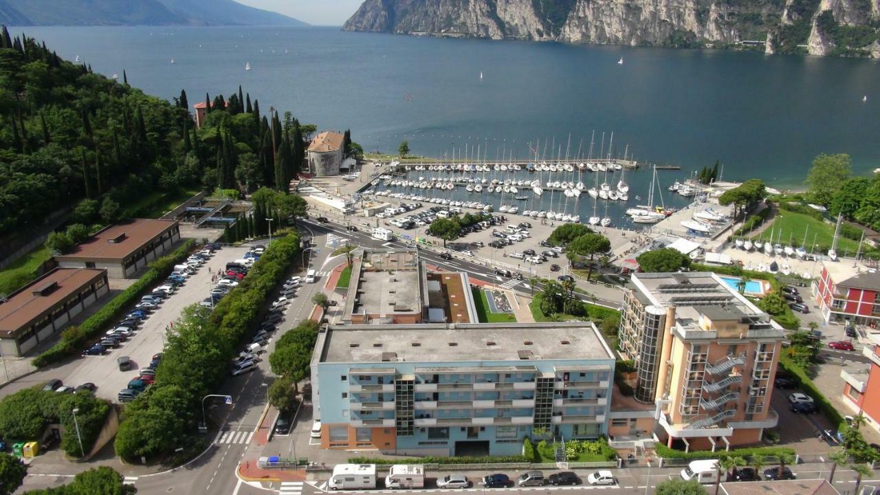 Residence Centro Vela Riva del Garda Esterno foto